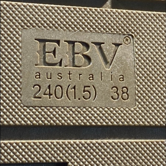 EBV Australia Shearling Boots - Picture 13 of 13